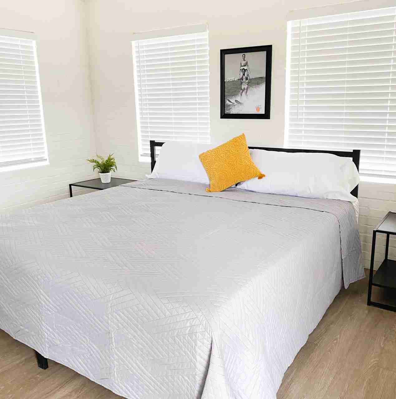 Whitney Ridge Cottages - King Bed